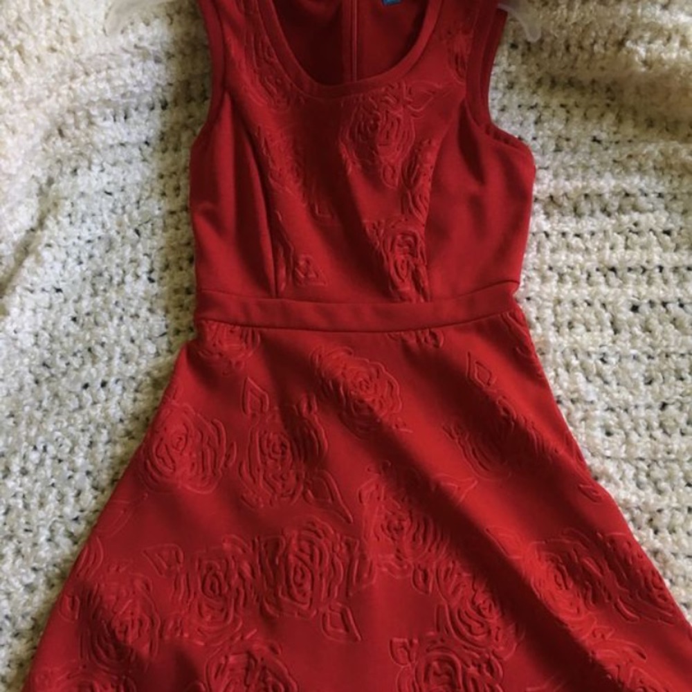 Red rose printed evening dress